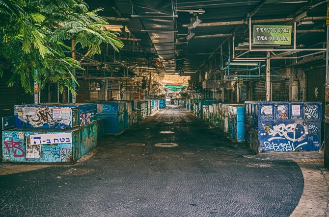 Another shot of the produce market.